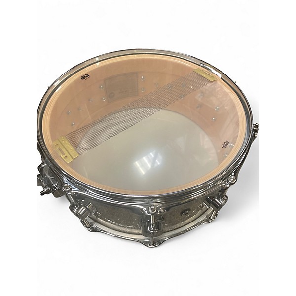 Used DW 5.5X14 Collector's Series Maple Snare Broken Glass Drum
