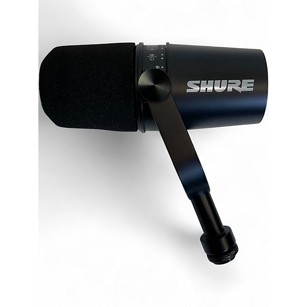 Used Shure MV7 Dynamic Microphone