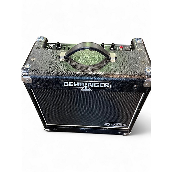 Used Behringer vtone gm110 Guitar Combo Amp