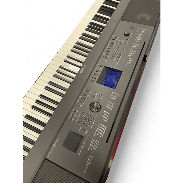 Used Yamaha DGX660 Portable Keyboard