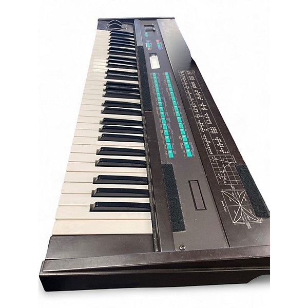 Used Yamaha dx7 Synthesizer
