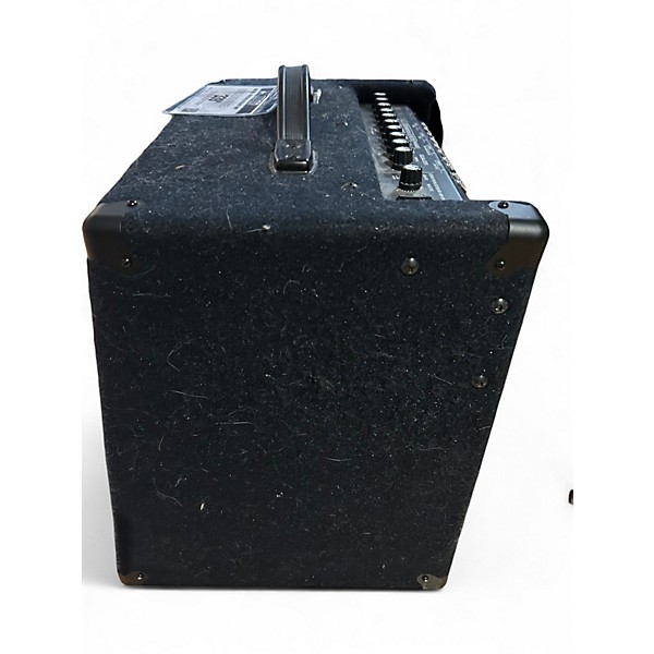 Used Roland KC400 Keyboard Amp