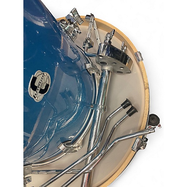 Used Ludwig 4 Piece ELEMENT EVOLUTION BLUE SPARKLE Drum Kit