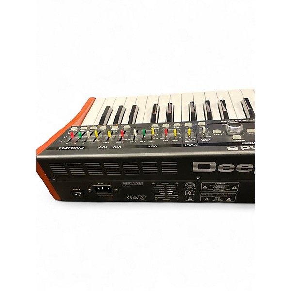 Used Behringer DeepMind 6 Synthesizer