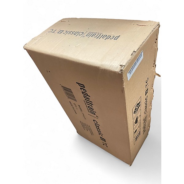 Used Pedaltrain Classic 2 Pedalboard with Tour Case Pedal Board