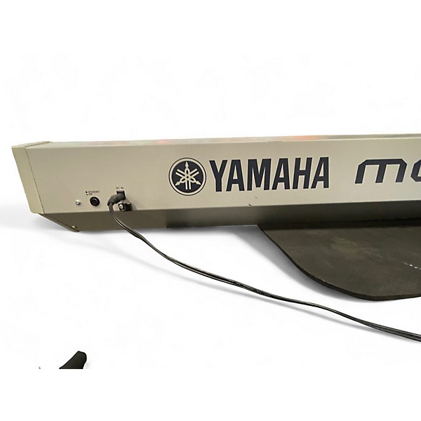 Used Yamaha MO8 88 Key Keyboard Workstation