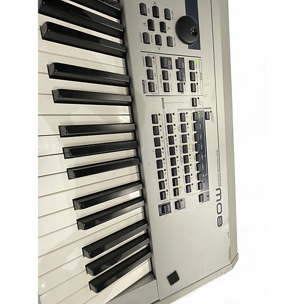 Used Yamaha MO8 88 Key Keyboard Workstation