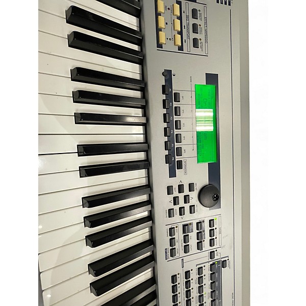 Used Yamaha MO8 88 Key Keyboard Workstation