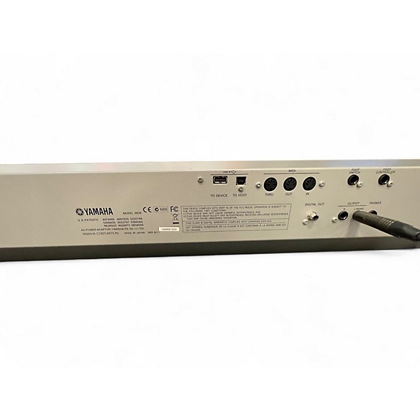 Used Yamaha MO8 88 Key Keyboard Workstation