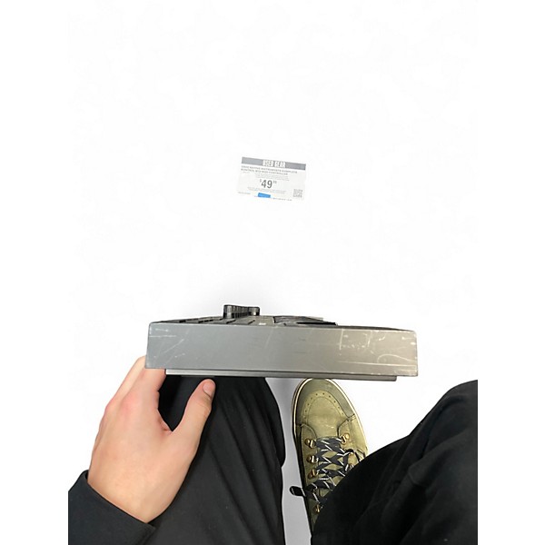 Used Native Instruments KOMPLETE KONTROL M32 MIDI Controller