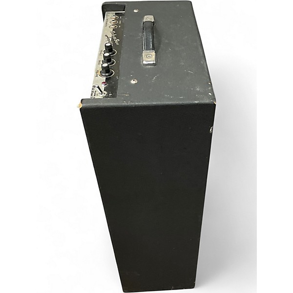 Used Kingston DELUXE BASS AMPLIFIER Guitar Combo Amp