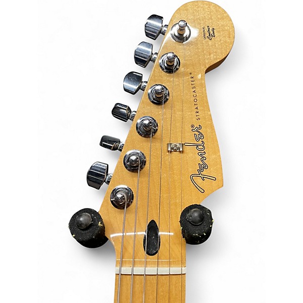 Used Fender Special Edition Player Stratocaster Black and White Solid Body Electric Guitar