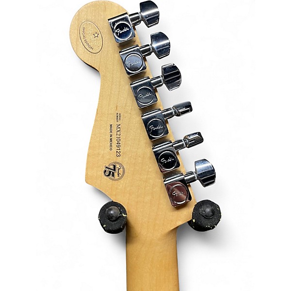 Used Fender Special Edition Player Stratocaster Black and White Solid Body Electric Guitar