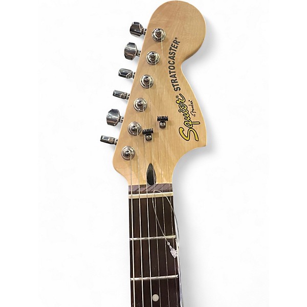 Used 2017 Squier Affinity Stratocaster Black Solid Body Electric Guitar