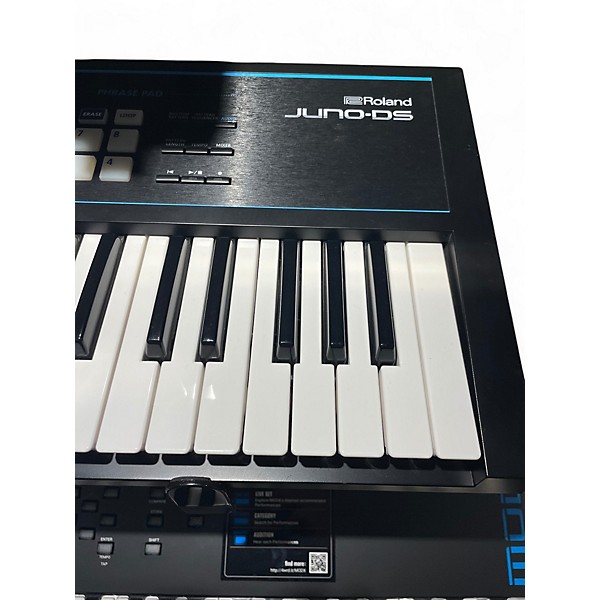 Used Roland JUNO DS61 Keyboard Workstation