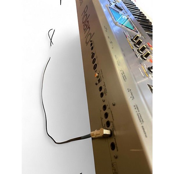 Used Roland fantom s88 Keyboard Workstation