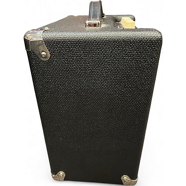 Used Fender Rumble 15 15W 1X8 Bass Combo Amp