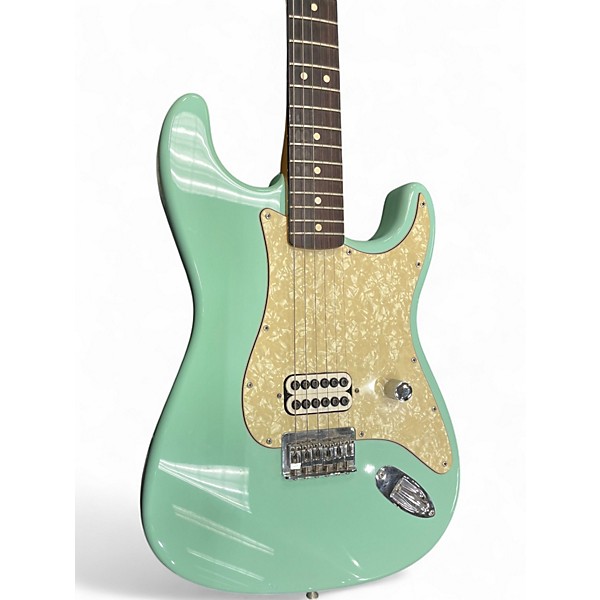 Used 2002 Fender Tom Delonge Signature Stratocaster Seafoam Green Solid Body Electric Guitar