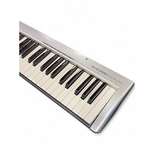 Used M-Audio KEYSTUDIO 49 MIDI Controller
