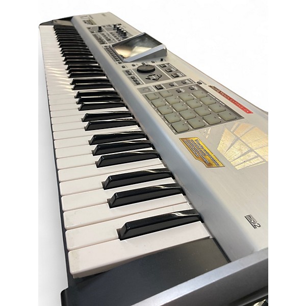 Used Roland fantom x7 Synthesizer