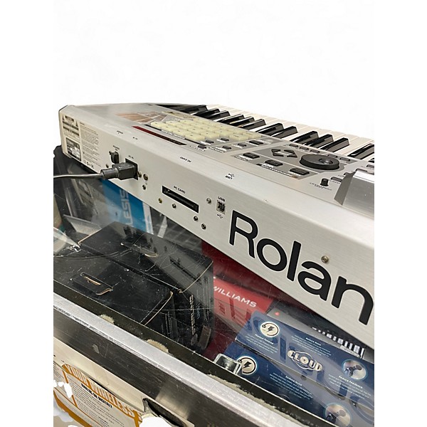 Used Roland fantom x7 Synthesizer