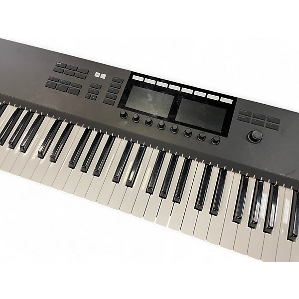Used Native Instruments Komplete Kontrol S61 MKII MIDI Controller