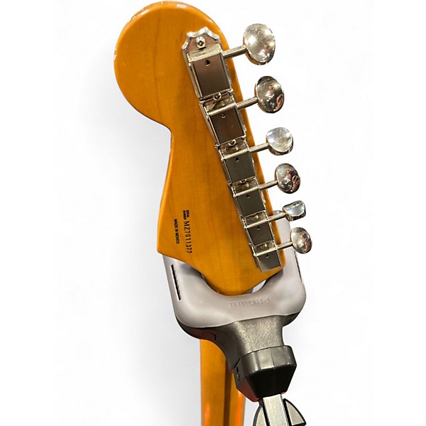 Used Fender Classic Series '50s Stratocaster Fiesta Red Solid Body Electric Guitar