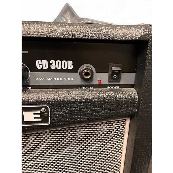 Used Drive CD300B Bass Combo Amp