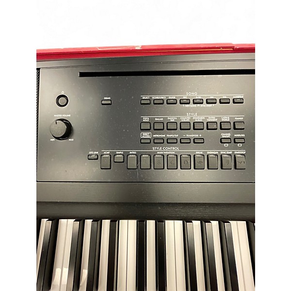 Used Yamaha dgx670 Stage Piano