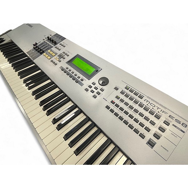 Used Yamaha Motif ES8 88 Key Keyboard Workstation