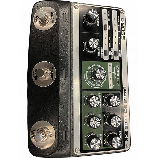 Used BOSS RE202 Effect Pedal