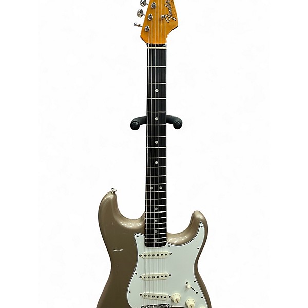 Used 2025 Fender American Vintage 1965 Stratocaster Shoreline Gold Solid Body Electric Guitar
