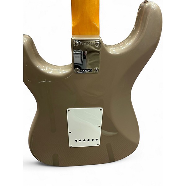 Used 2025 Fender American Vintage 1965 Stratocaster Shoreline Gold Solid Body Electric Guitar
