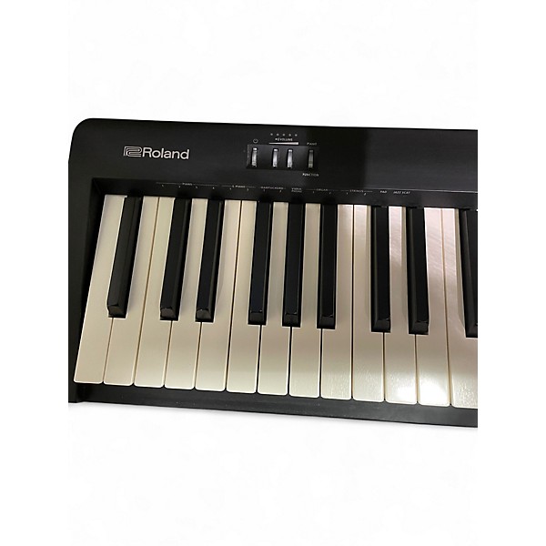 Used Roland FP-10 Digital Piano