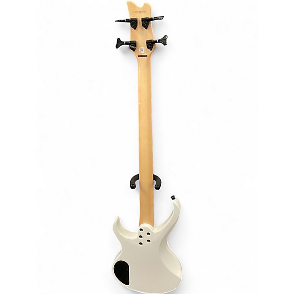 Used Kramer D-1 White Electric Bass Guitar