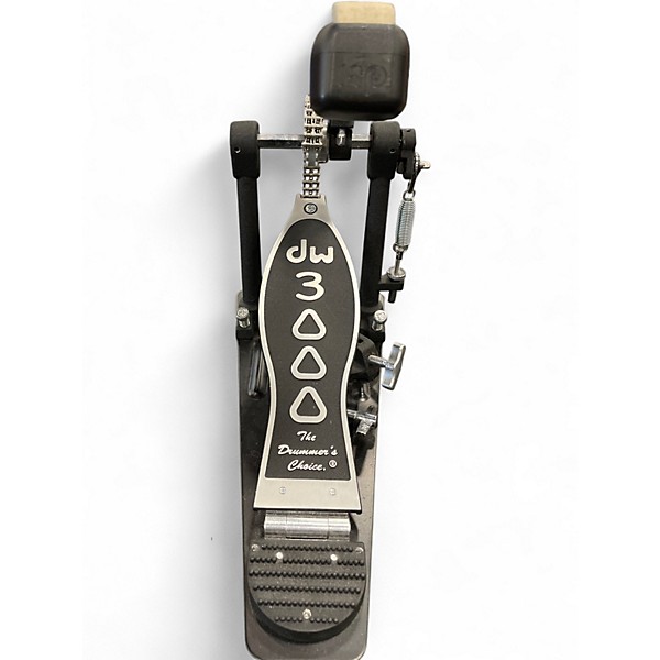 Used DW 3000 Series Single Single Bass Drum Pedal