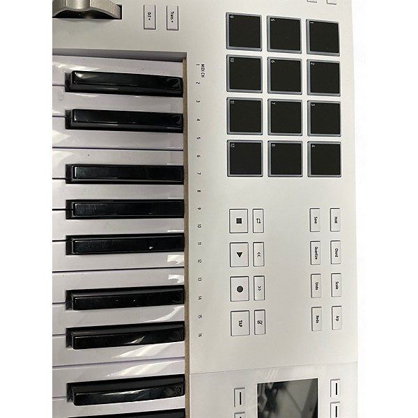 Used Arturia keylab 49 mk3 white MIDI Controller