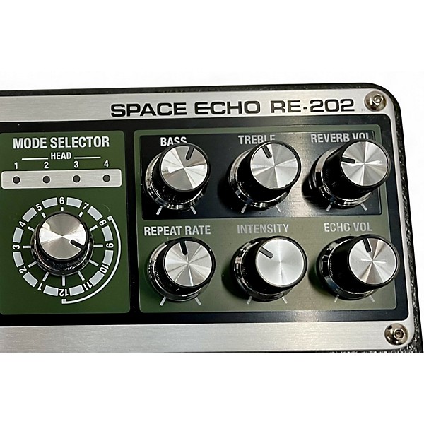 Used BOSS RE202 Effect Pedal