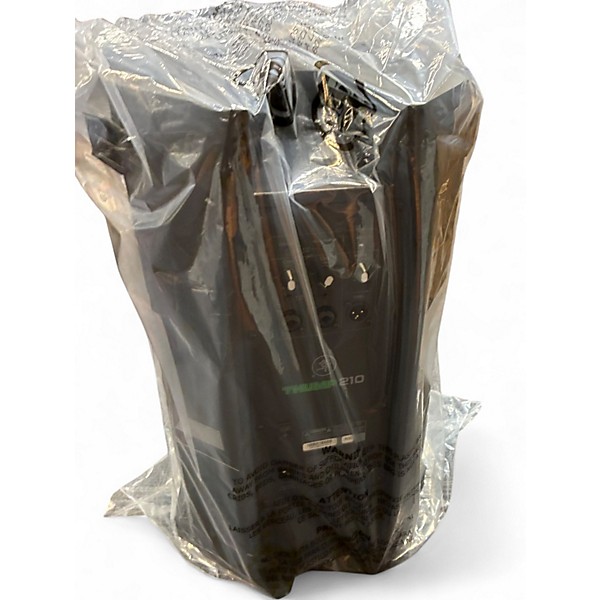 Used Mackie Thump210 10" 1,400W Compact Powered Loudspeaker Powered Speaker