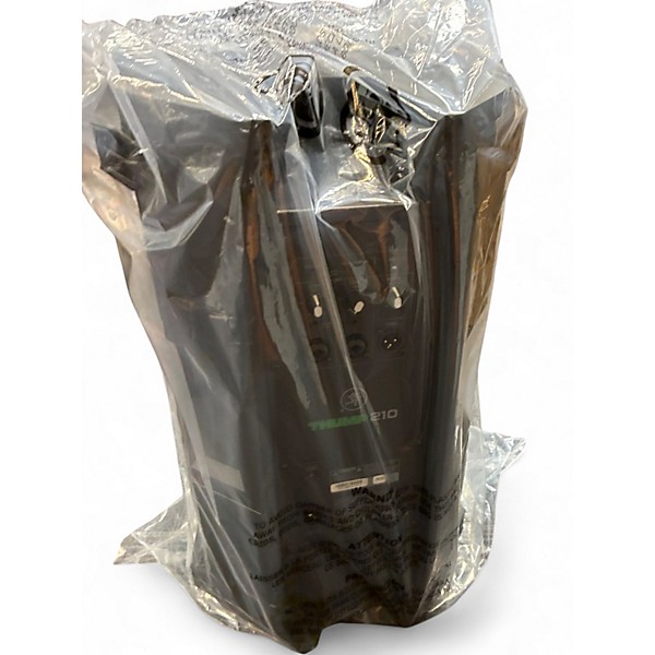 Used Mackie Thump210 10" 1,400W Compact Powered Loudspeaker Powered Speaker