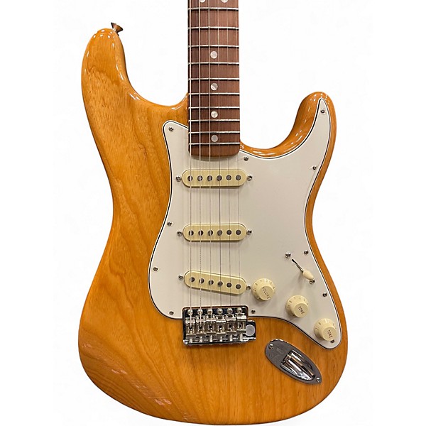 Used Fender AMERICAN VINTAGE II 1973 STRATOCASTER AGED NATURAL Solid Body Electric Guitar