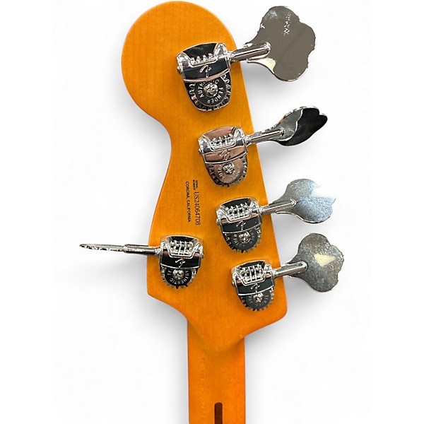 Used Fender American Ultra II Jazz Bass Alpine White Solid Body Electric Guitar