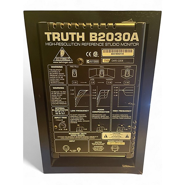Used Behringer Truth B2030A Pair Powered Monitor