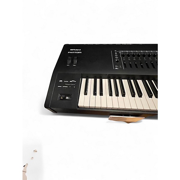 Used Roland Fantom 8 Keyboard Workstation