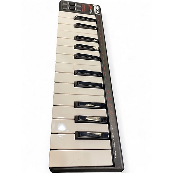 Used Akai Professional LPK25 MIDI Controller