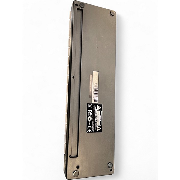 Used Akai Professional LPK25 MIDI Controller