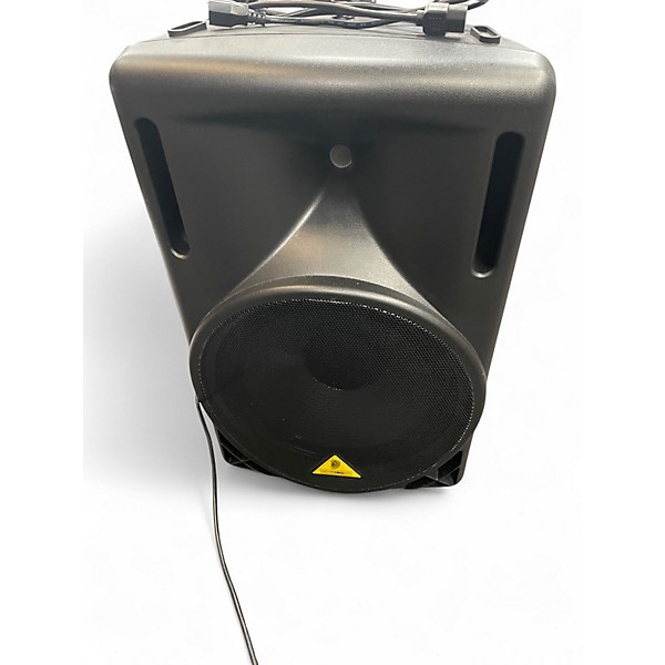Used Behringer EUROLIVE B215D Powered Speaker