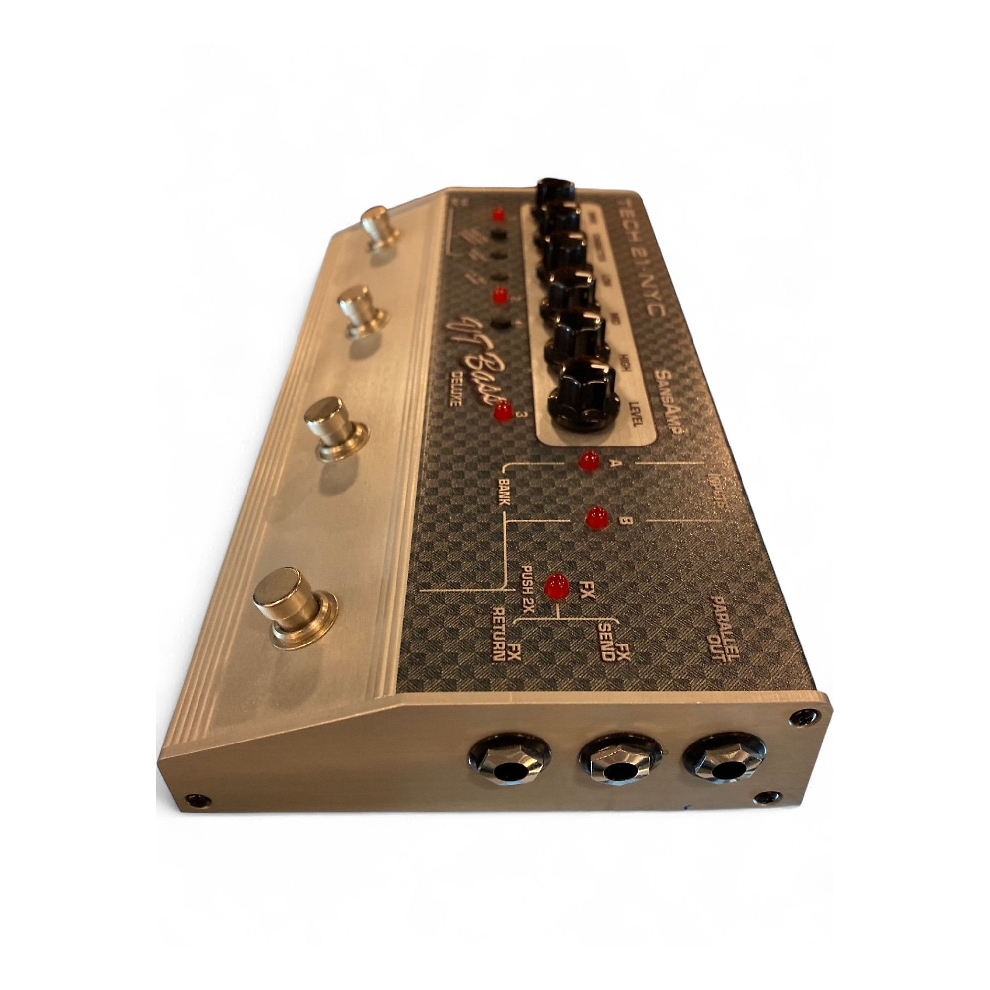Used Tech 21 SansAmp VT Bass Deluxe Effect Pedal | Guitar Center