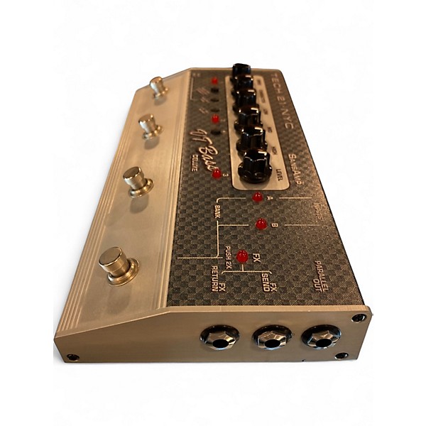 Used Tech 21 SansAmp VT Bass Deluxe Effect Pedal