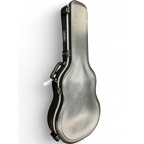 Used SKB Dreadnought Molded Case Acoustic Guitar Case